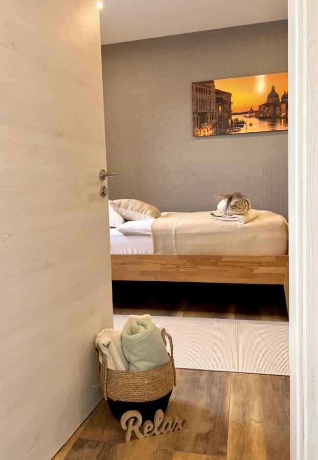 Grosse Wohnung Wellness + Sauna + Netflix Petershagen Eksteriør billede